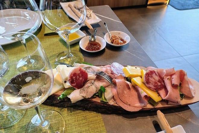 Etna Wine: discovering the volcano & enjoying a wine tasting