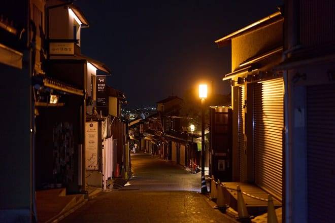 Experience Kyoto Gion at Night E-Bike Tour