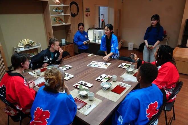 Kyoto Traditional Mochi Pounding Experience with Tasting