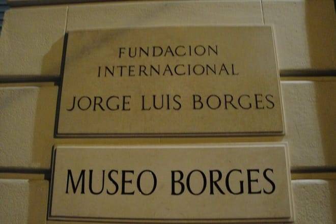 Personalities of Buenos Aires: The Lives of Evita and Borges