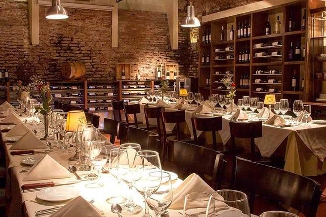 Wine Tasting in Buenos Aires with Tapas