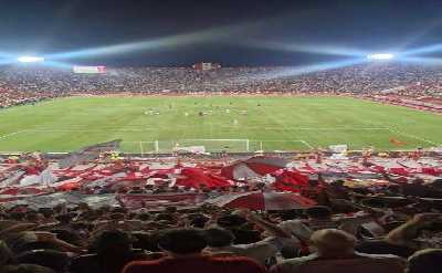 Buenos Aires: Join a soccer matchday experience with local
