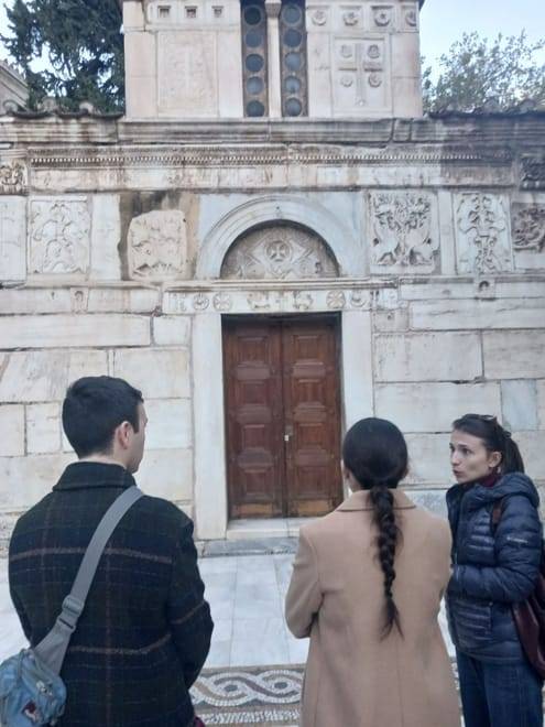 Athens at Night Small-Group Walking Tour with Dinner