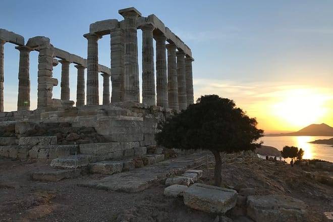 Cape Sounion and Temple of Poseidon Half-Day Small-Group Tour from Athens