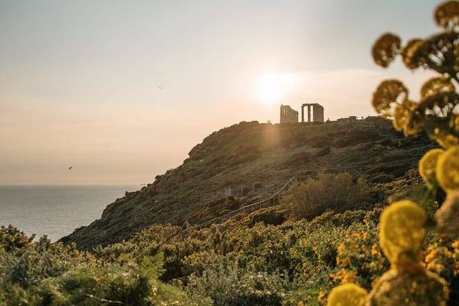 Cape Sounion and Temple of Poseidon Half-Day Small-Group Tour from Athens