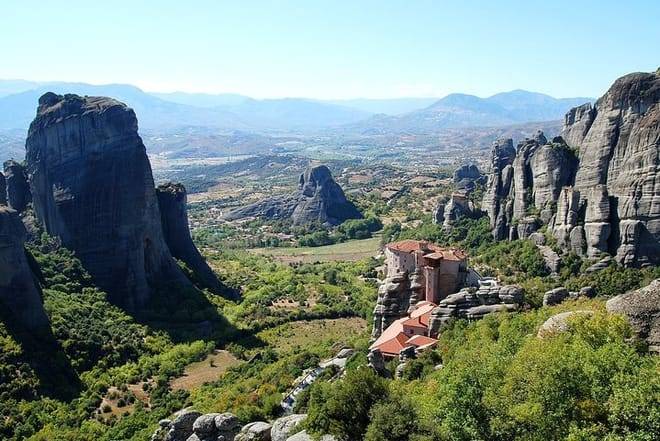 Meteora Full Day Private Tour From Athens 