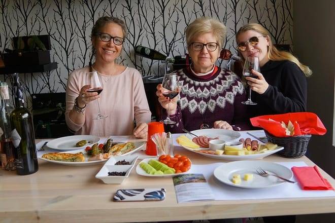 Wine Roads Private Day Tour: Corinth - Ancient Nemea & Wine Tasting