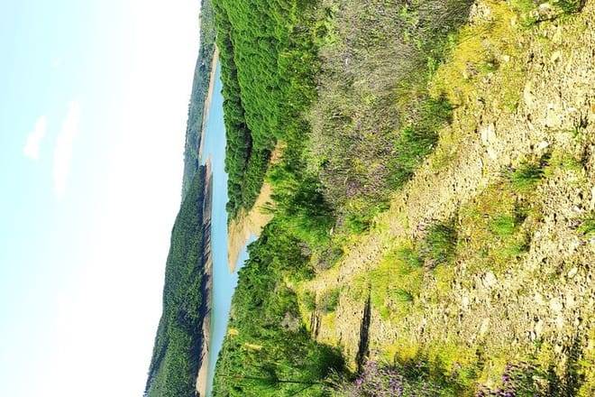 Full-day 4X4 tour Monchique Mountain and Bravura Lake