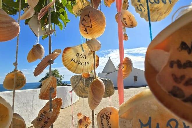 From Faro: Boat trip to Benagil Cave & Arches of Praia da Marinha