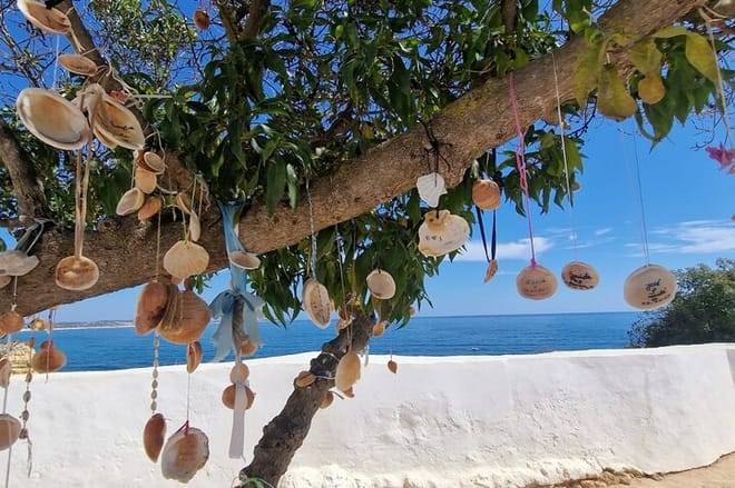 From Faro: Benagil Hiking Cliffs and the 4 Treasure Experience