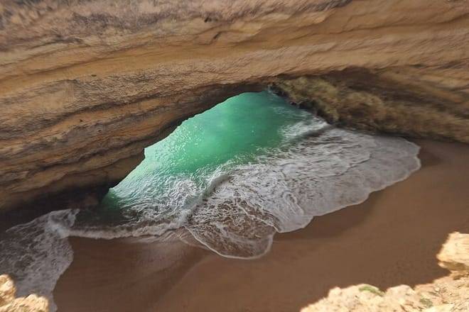 From Faro: Benagil Hiking Cliffs and the 4 Treasure Experience