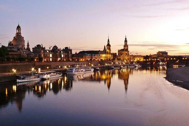 Private Dresden day trip from Prague by Mercedes van