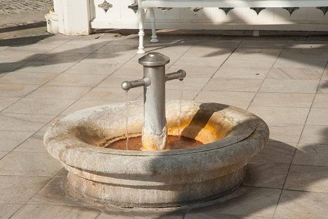 Private Karlovy Vary trip from Prague with glassworks All-Incl.