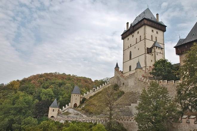 Private Karlstejn castle tour from Prague with Lunch & Admission