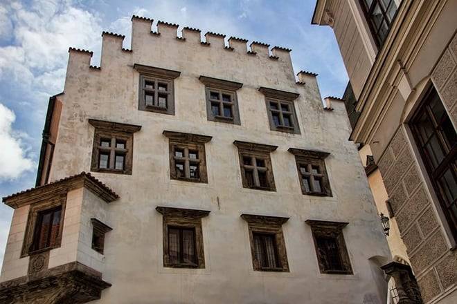 Prague to Linz Private transfer via Cesky Krumlov with private Tour and Lunch