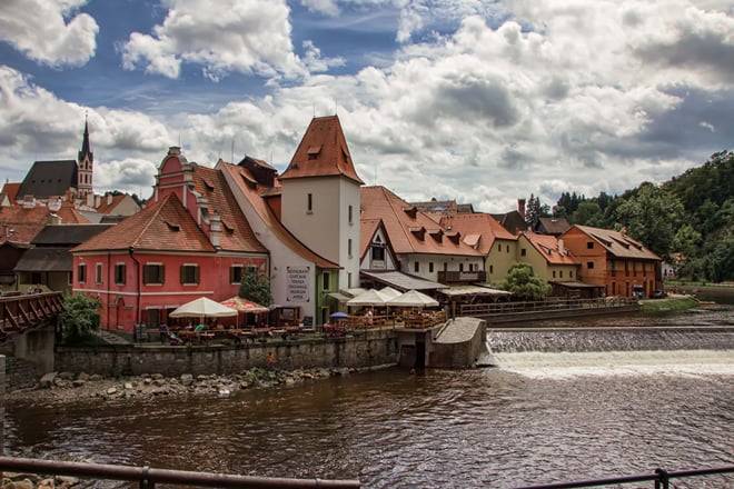 Kutna Hora Ossuary and Cesky Krumlov Private Day Trip from Prague