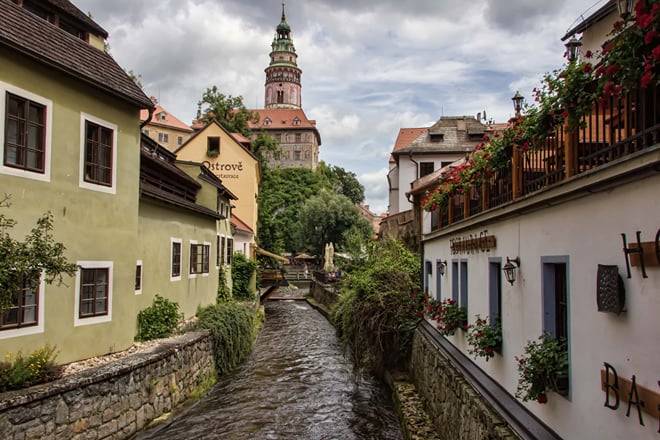 Kutna Hora Ossuary and Cesky Krumlov Private Day Trip from Prague