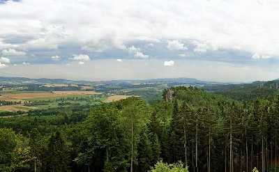Private Krivoklat castle tour from Prague with Bohemia Glass Factory and Lunch