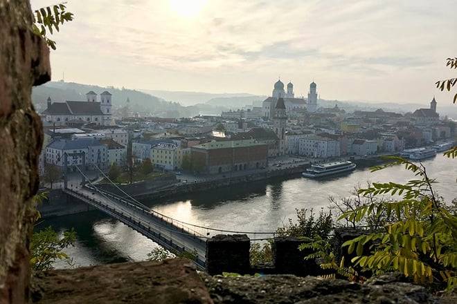 Private Prague to Passau lux. transfer via Cesky Krumlov & Lunch