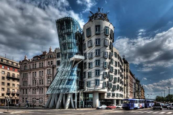 Modern Art in Prague: Walking Audio Tour of David Cerny's Works