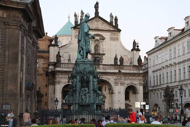Prague: From Madame Tussauds to Castle In-App Audio Tour