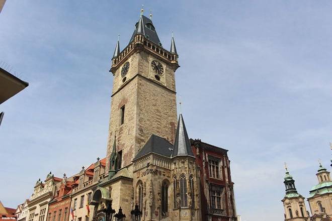 Prague: Old Town to Hradčany In-App Audio Tour