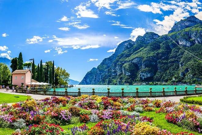 Private day trip from Venice to Verona, Lago di Garda & back