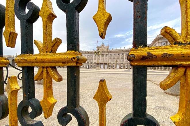 Royal Palace of Madrid & Gardens: Self-Guided Audio Tour with Ticket