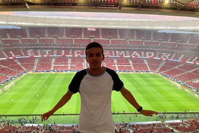 Join an Atletico Madrid game experience with local