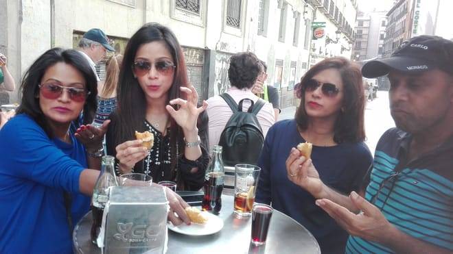 Madrid Local Tapas & History Tour with Dinner