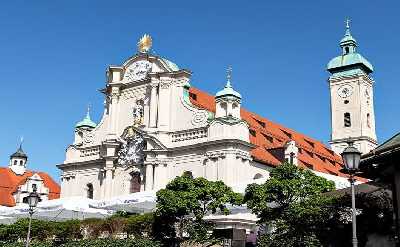 Munich Old Town Historic Walk: Bavarian Charm & Baroque Heritage