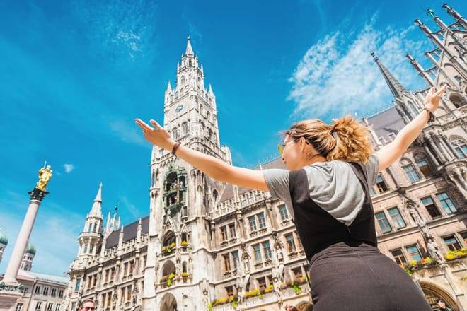 Munich Old Town Historic Walk: Bavarian Charm & Baroque Heritage
