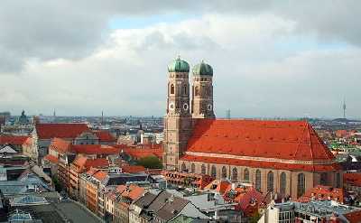 Munich: Capital of Beer and Bavaria. Historical & Gastronomic Walking Tour on Mobile App