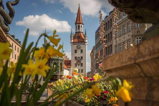 Munich: Old Town Walking Audio Tour on Mobile App