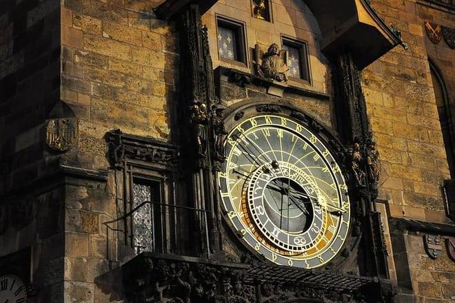 Munich to Prague Private Transfer with Sightseeing Stop