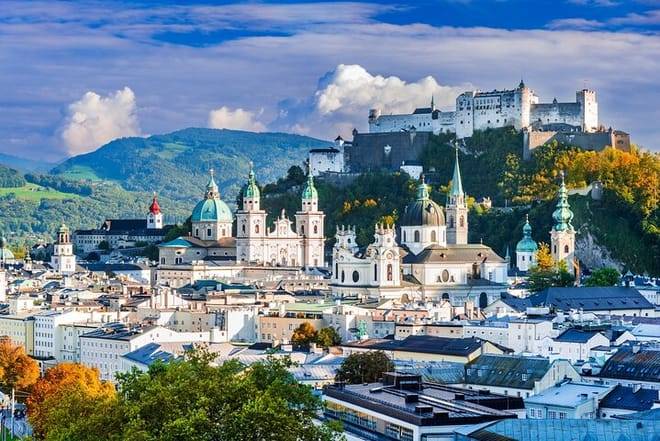 Private day trip from Munich to Eagles Nest, Salzburg and back