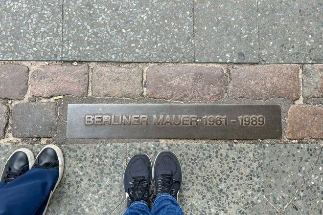 DEBE038-Fre-Berlin: Third Reich & Cold War 2,5-hour Guided Walking Tour