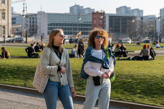 DEBE038-Fre-Berlin: Third Reich & Cold War 2,5-hour Guided Walking Tour