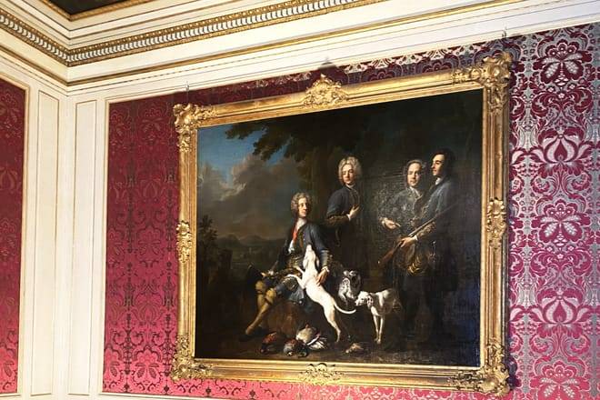 DEMU042  - English- Munich Nymphenburg Palace Tickets and Tour, Carriage Museum 
