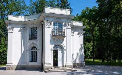 Munich | Guided Tour of Nymphenburg Palace & Carriage Museum