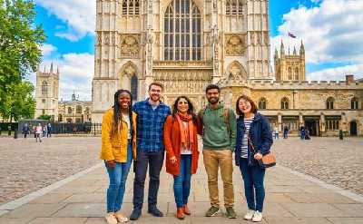 UKLO050-English-3-hour: Free Recital at the Abbey, Guided Tour Outside (ENG)