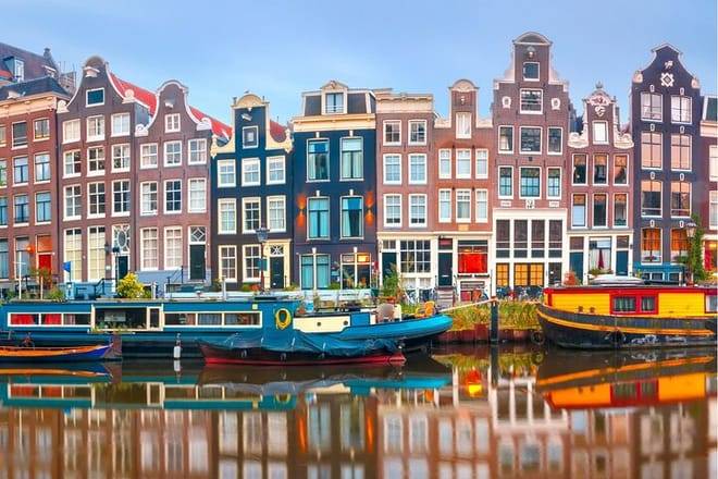 1 Hour Amsterdam Canal Cruise with Audio Guide