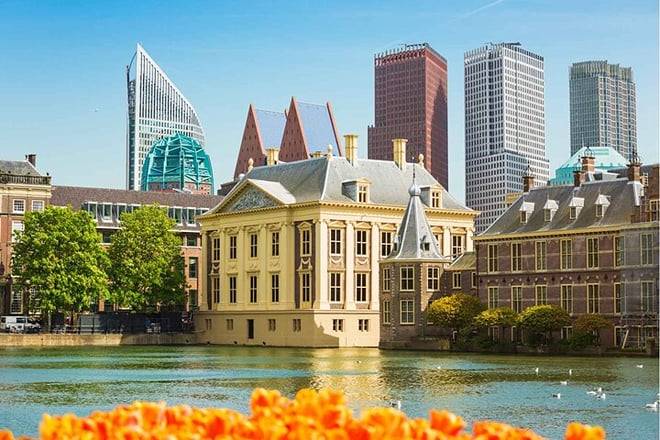 The Hague trip from Amsterdam by Train with Madurodam Ticket