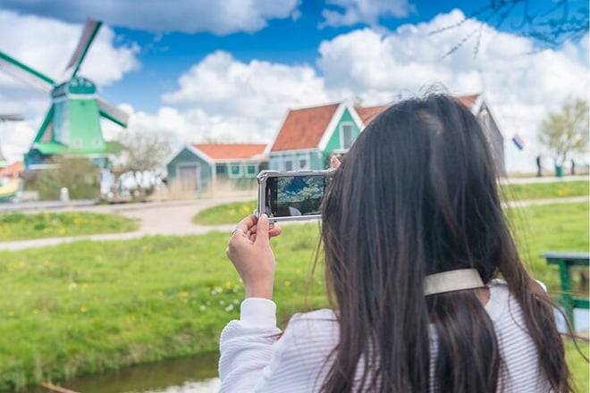 Amsterdam: Daytrip to Zaanse Schans, Edam, Volendam & Marken