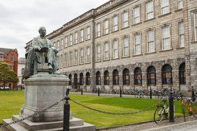 IRDU033  - English - Book of Kells, Dublin Castle, Christ Church Cathedral Tour