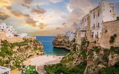 Bari Guided Shore Excursion: Matera, Alberobello & Polignano
