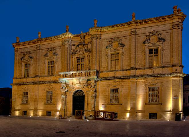 Malta Under the Stars | Coach Night Tour