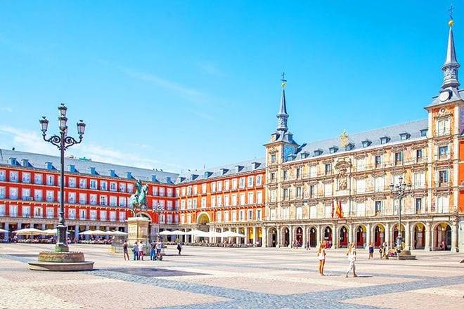 Madrid: Royal Palace Tour, Reina Sofía & City Audio Tours