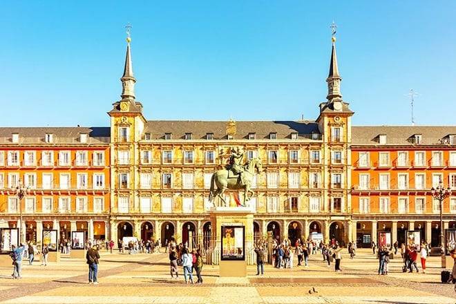 Madrid: Royal Palace Tour, Reina Sofía & City Audio Tours