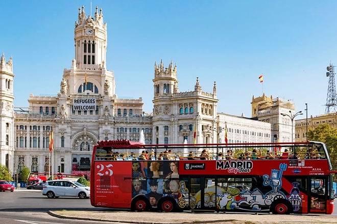 Madrid: Royal Palace Tour, Reina Sofía & City Audio Tours